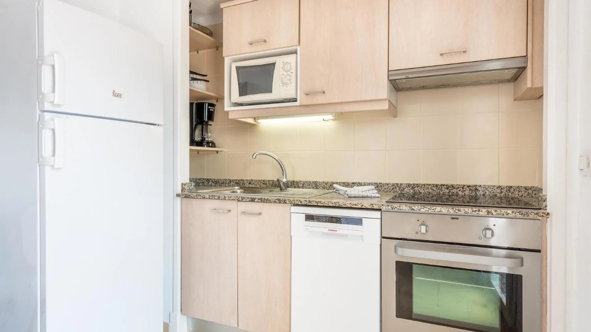Ferienwohnung Fuer 3 Personen Ca 55 Qm In Portopetro, Mallorca Suedostkueste Von Mallorca Spain